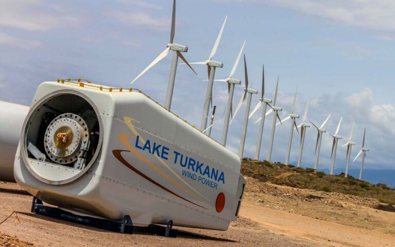 Last Lake Turkana wind turbine installed