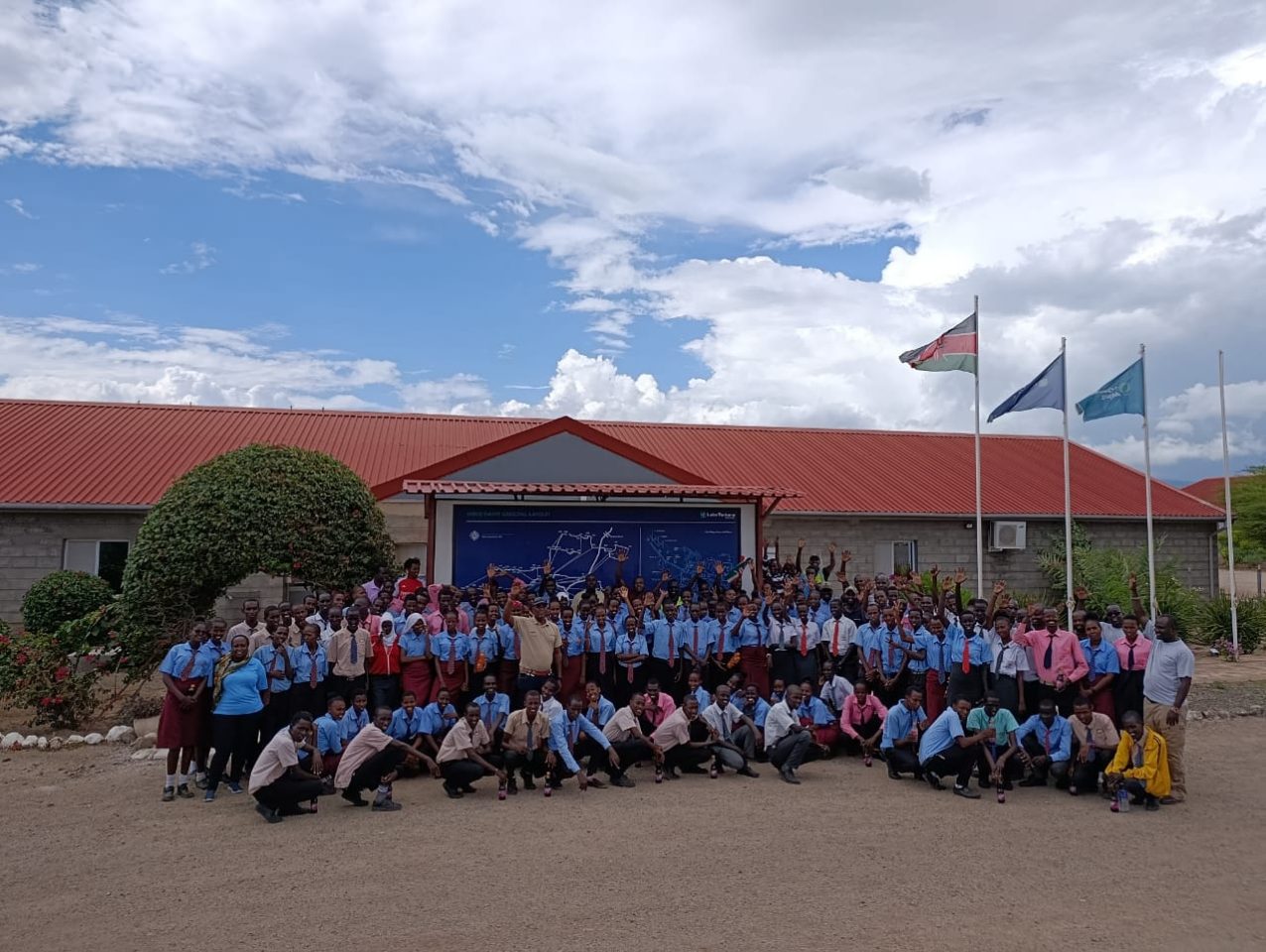 A group of students, teachers and LTWP staff
